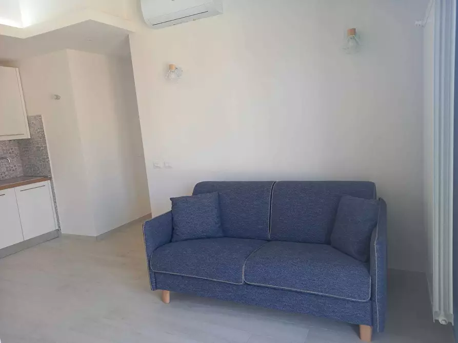 Immagine 10 di Trilocale in affitto  a Viareggio