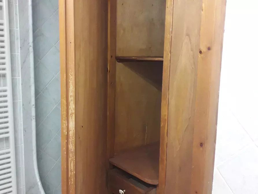 Immagine 8 di Monolocale in affitto  a Pietrasanta