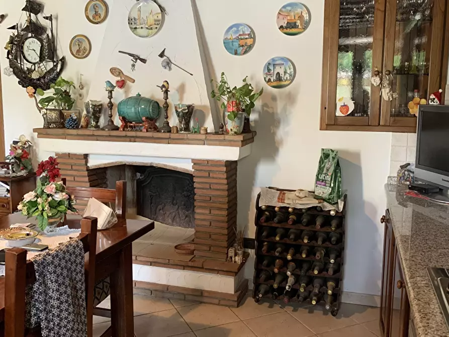 Immagine 7 di Porzione di casa in vendita  a Camaiore