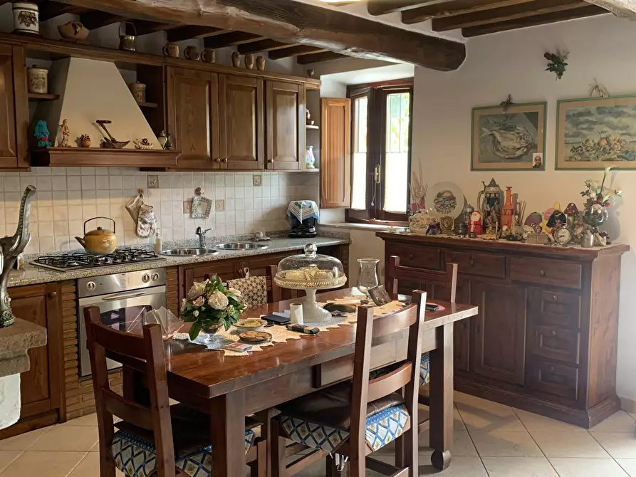 Immagine 6 di Porzione di casa in vendita  a Camaiore