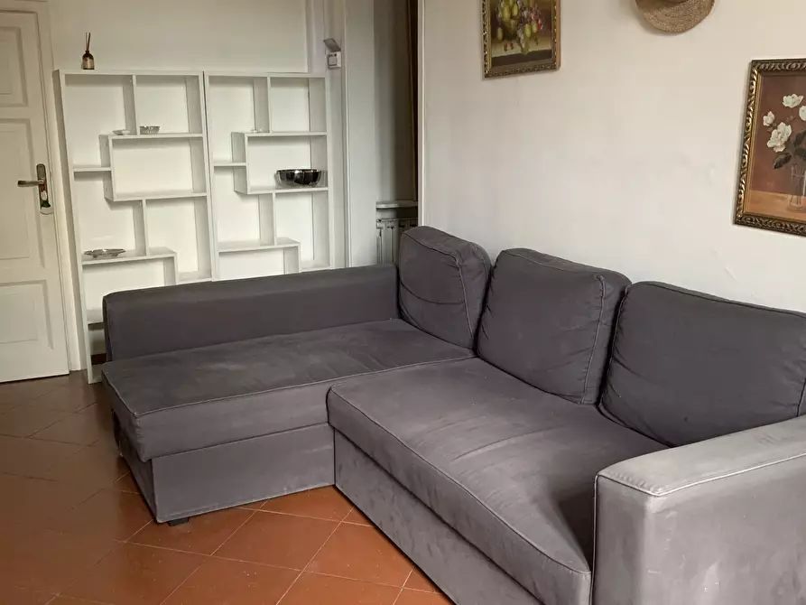 Immagine 14 di Trilocale in affitto  a Pietrasanta