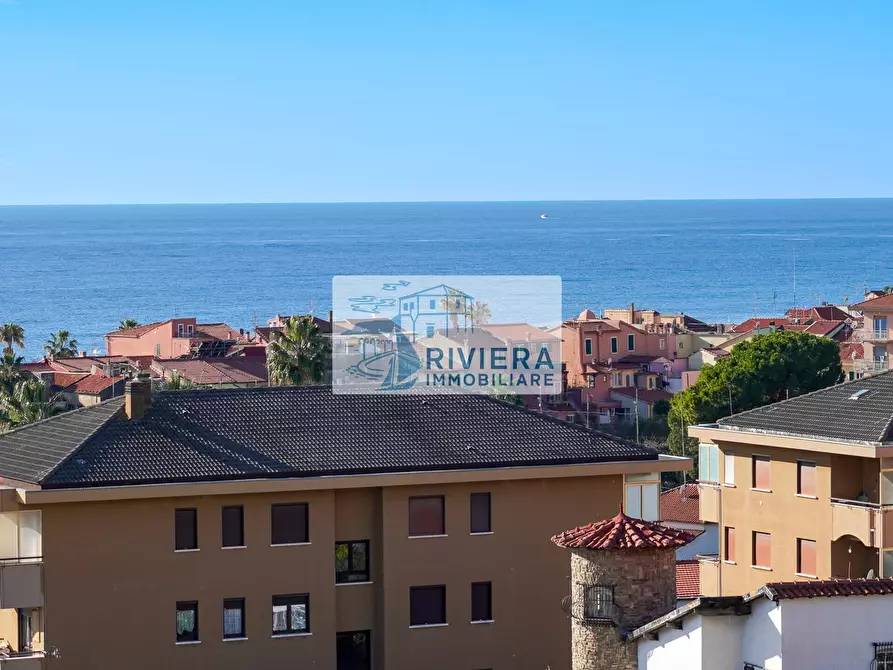 Immagine 31 di Trilocale in vendita  in Via Aurelia Ponente 86 a Santo Stefano Al Mare