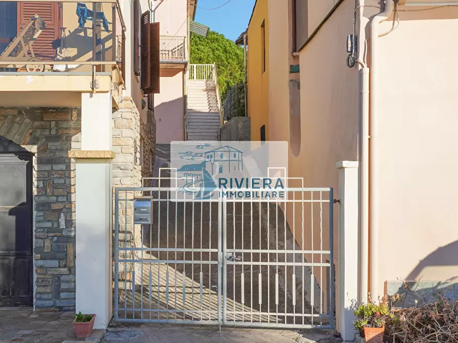 Immagine 7 di Appartamento in vendita  in Corso Villaregia a Riva Ligure