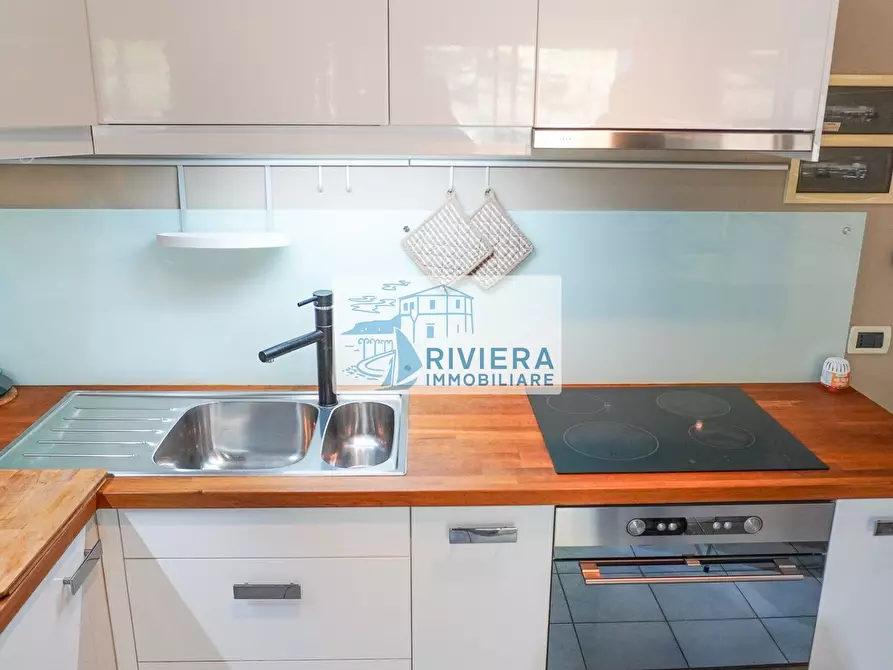 Immagine 8 di Monolocale in vendita  in Via Gianni Cozzi 1 a Santo Stefano Al Mare