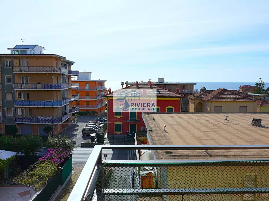 Immagine 38 di Quadrilocale in vendita  in via doneghi a Santo Stefano Al Mare