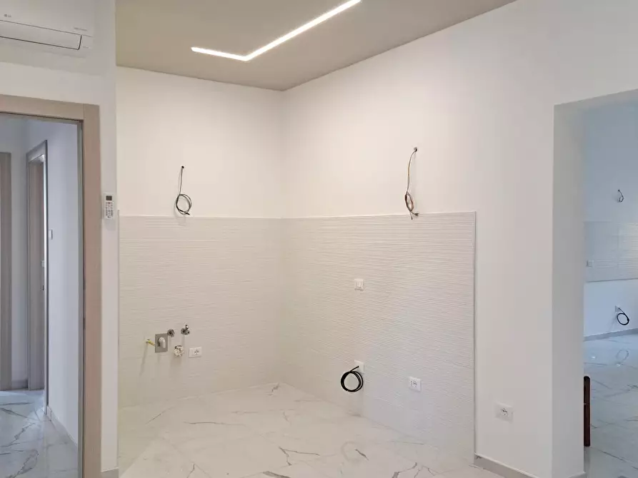 Immagine 17 di Pentalocale in vendita  in Via Martiri VI Ott. 17 a Lanciano