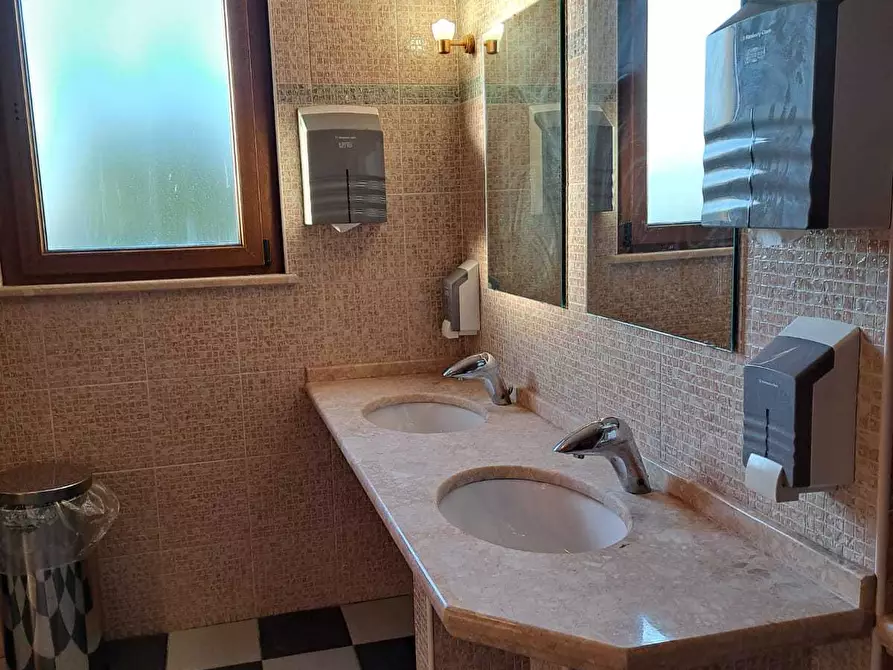 Immagine 9 di Bar / Ristorante in affitto  in CONTRADA NASUTI 101 a Lanciano