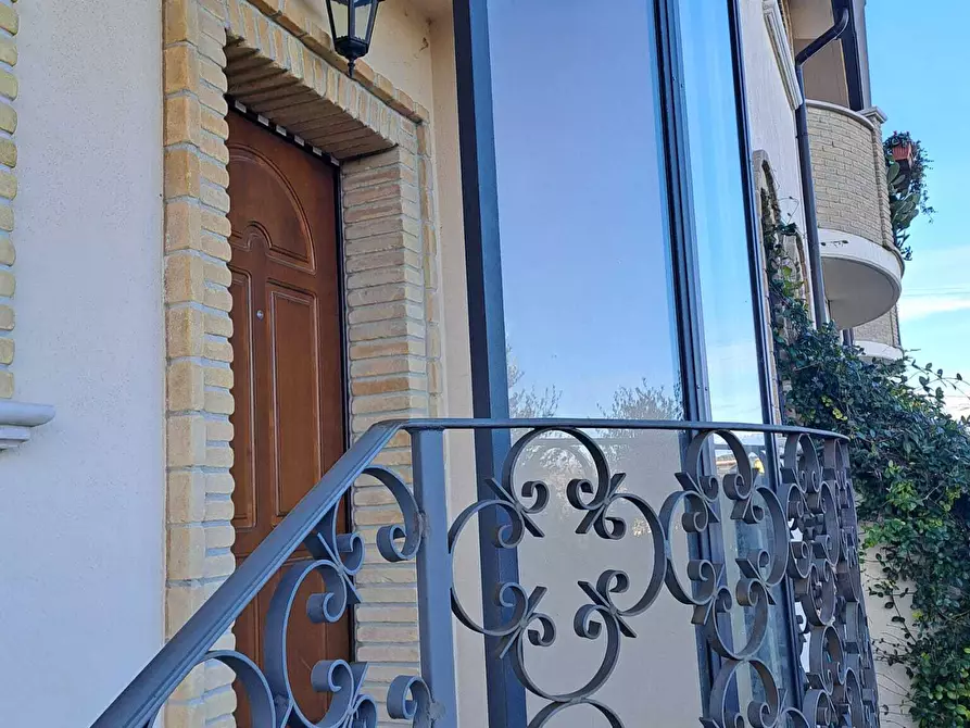 Immagine 2 di Villetta a schiera in vendita  in Via Provinciale della Rocca 44 a Santa Maria Imbaro