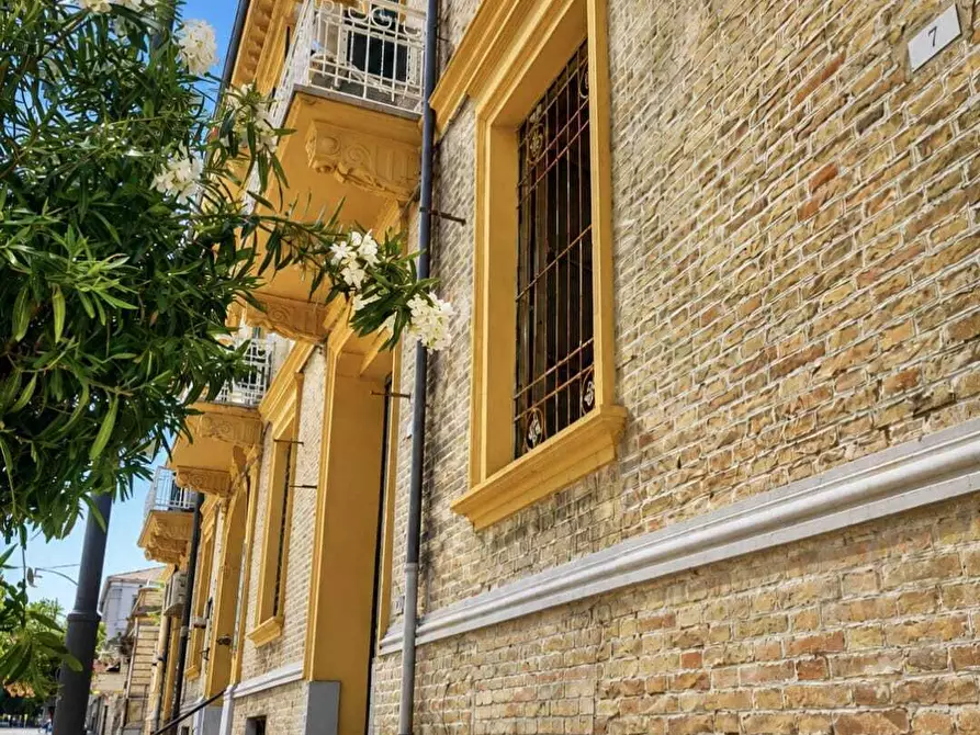 Immagine 13 di Pentalocale in vendita  in Viale delle Rose 19 a Lanciano
