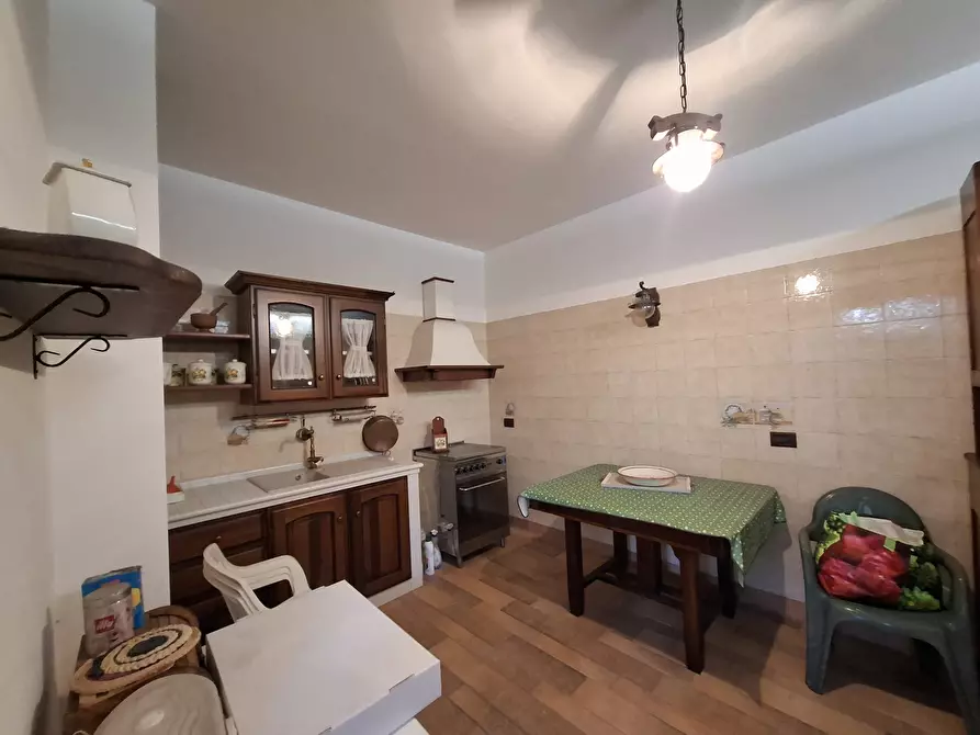 Immagine 60 di Villa in vendita  a Lanciano