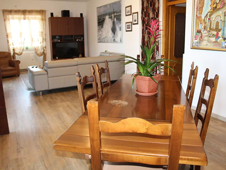 Immagine 3 di Pentalocale in vendita  in Via Borgata Pozzo 12 a Santa Maria Imbaro