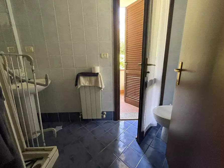 Immagine 3 di Casa indipendente in vendita  in Via dei Tre Comuni a Montescudaio