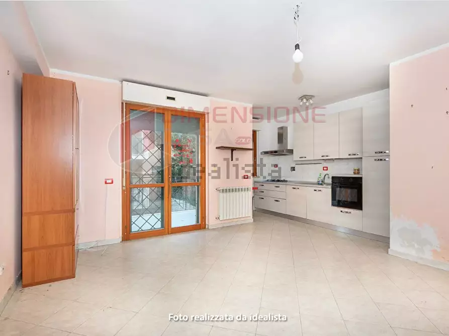 Immagine 5 di Trilocale in vendita  in VIA DEL FOSSO DELL'OSA a Roma