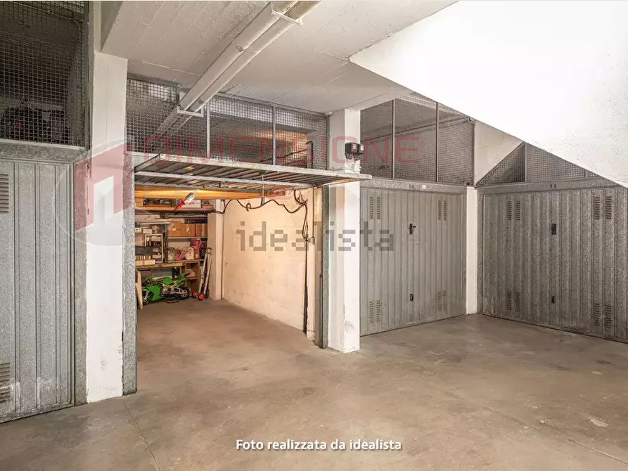 Immagine 25 di Trilocale in vendita  in Via Dameta a Roma