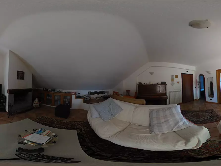 Immagine 28 di Attico in vendita  in Via Giuseppe di Vittorio 5 a Morlupo