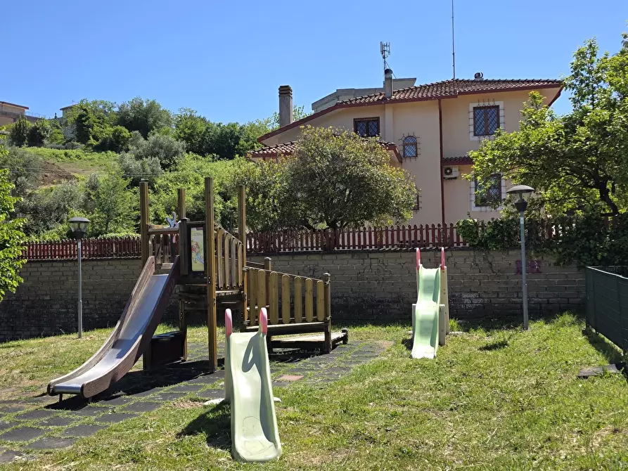 Immagine 62 di Villa in vendita  in Via Aldo Moro 11 a Castelnuovo Di Porto