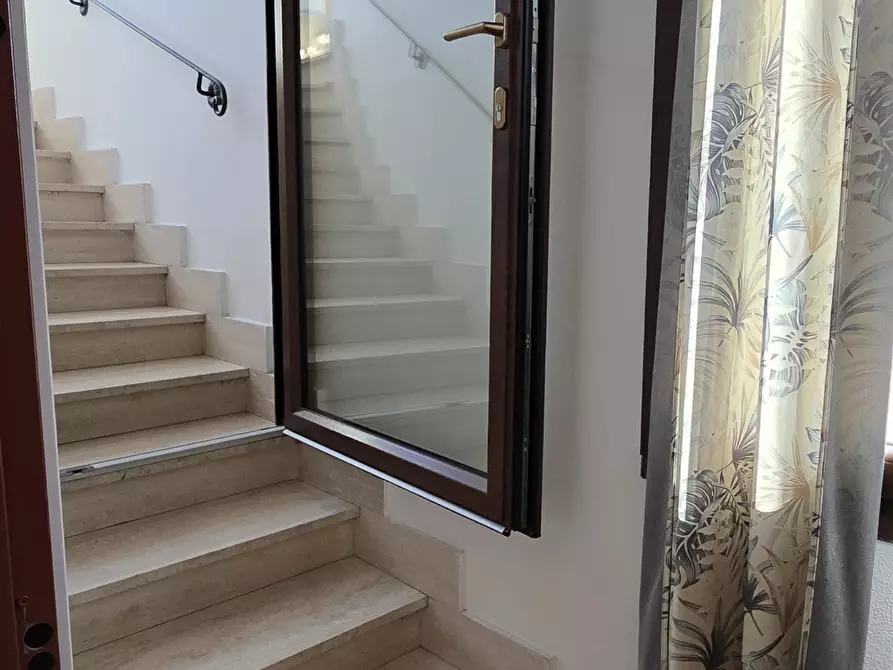 Immagine 24 di Attico in vendita  in Via G. di Vittorio 1 bis a Morlupo