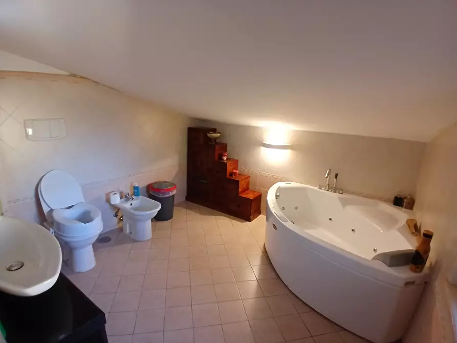 Immagine 81 di Villa in vendita  in Via Aldo Moro 889 a Morlupo