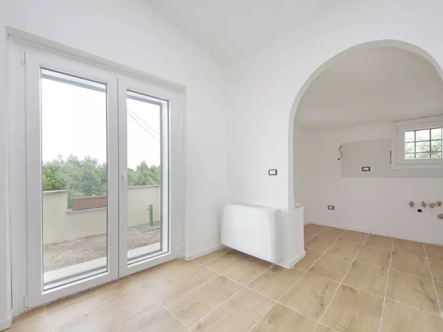 Immagine 110 di Rustico / casale in vendita  in Via Campagnanese 874 a Morlupo