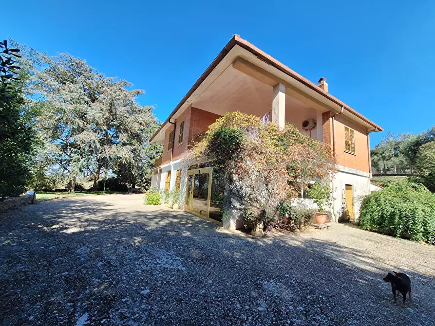 Immagine 41 di Villa in vendita  in Strada Comunale Campo Maggiore 10 a Rignano Flaminio