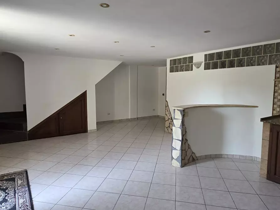 Immagine 5 di Casa bifamiliare in vendita  in Via Giovanni Pascoli 18 a Rignano Flaminio