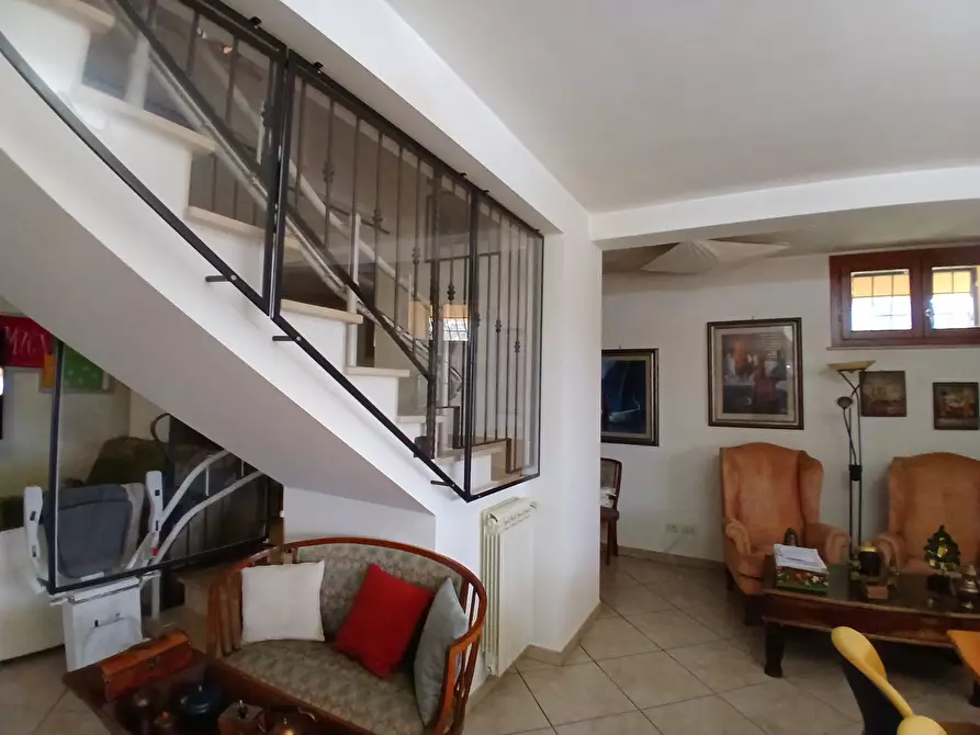 Immagine 120 di Villa in vendita  in Via Aldo Moro 889 a Morlupo