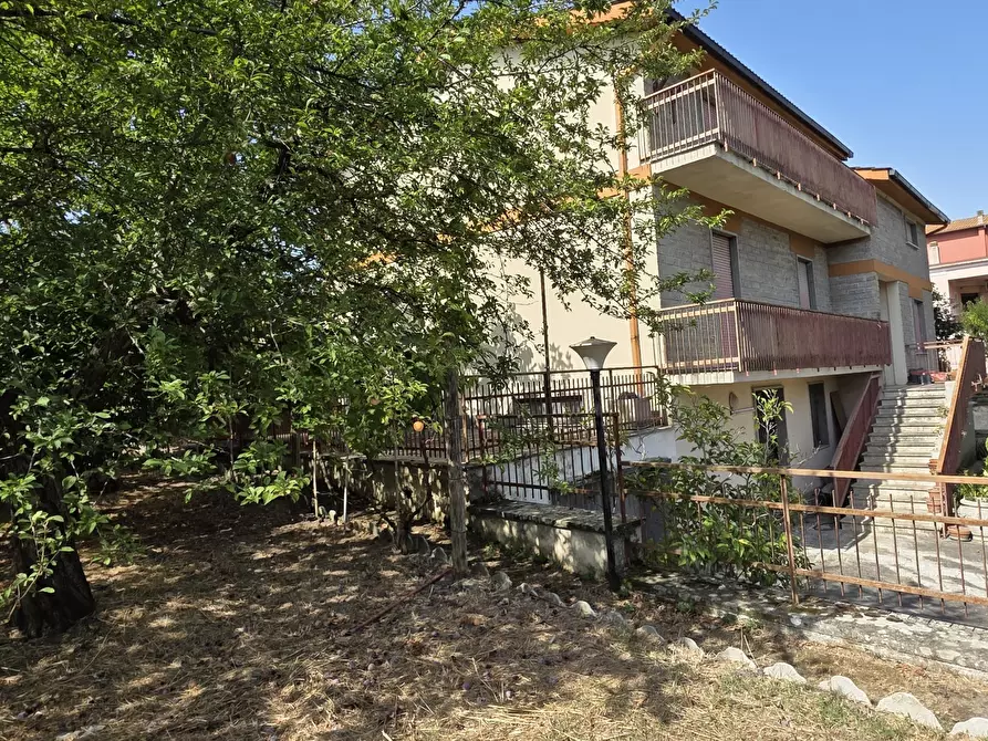 Immagine 35 di Palazzo in vendita  in Via Giovanni Pascoli 18 a Morlupo