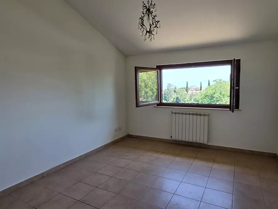Immagine 11 di Casa trifamiliare in vendita  in Via Flaminia 38 a Morlupo