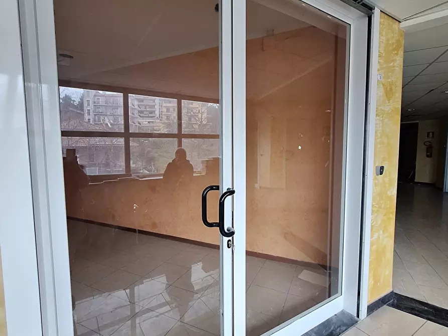 Immagine 5 di Locale commerciale in affitto  in Via San Michele 22 a Morlupo