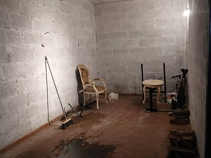 Immagine 3 di Garage in vendita  in Via San Michele 6E a Morlupo