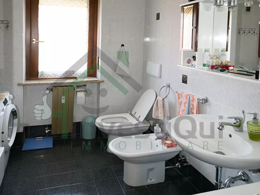 Immagine 21 di Quadrilocale in vendita  a Ciriè