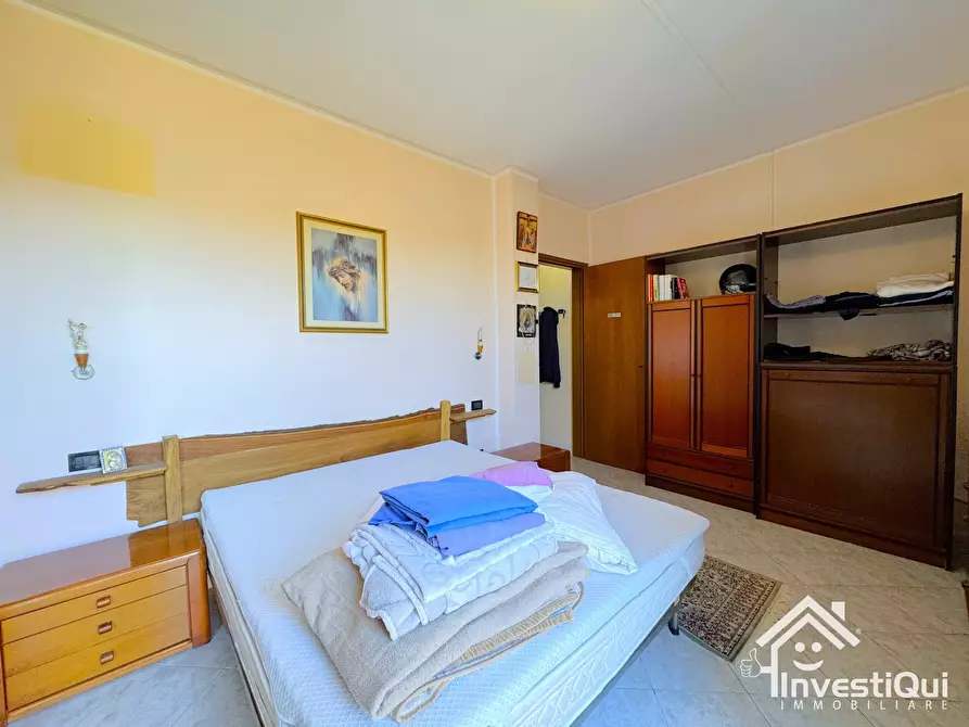 Immagine 15 di Trilocale in vendita  in Via Ranzi 176B a Pietra Ligure