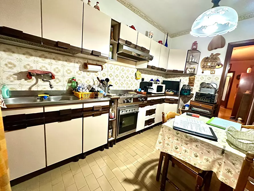 Immagine 17 di Quadrilocale in vendita  a Ciriè