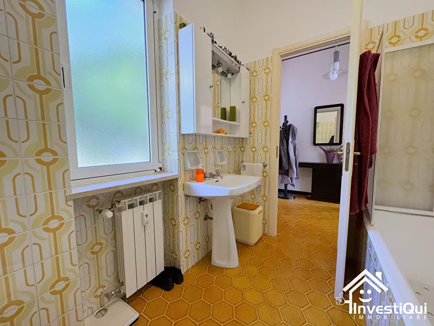 Immagine 30 di Bilocale in vendita  in Via degli Orsolani 88 a Loano