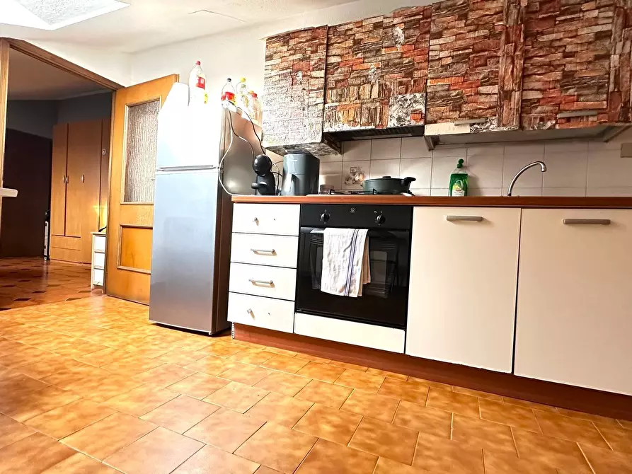 Immagine 15 di Mansarda in vendita  in Via Della Repubblica 15 a Ciriè