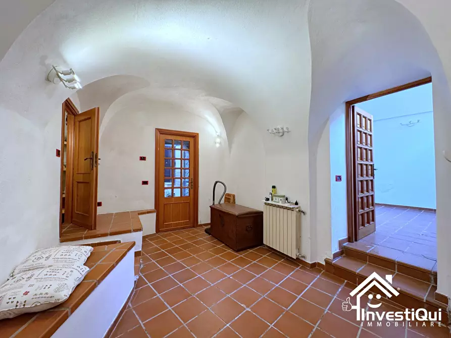 Immagine 22 di Pentalocale in vendita  in Piazza Umberto 1 a Tovo San Giacomo