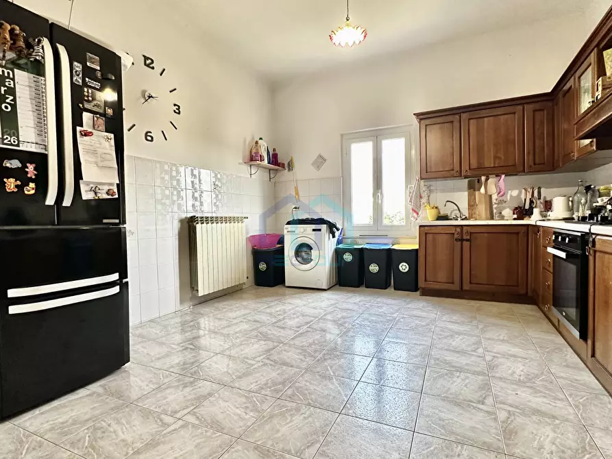 Immagine 7 di Pentalocale in vendita  in Via Savona 6 a Quiliano