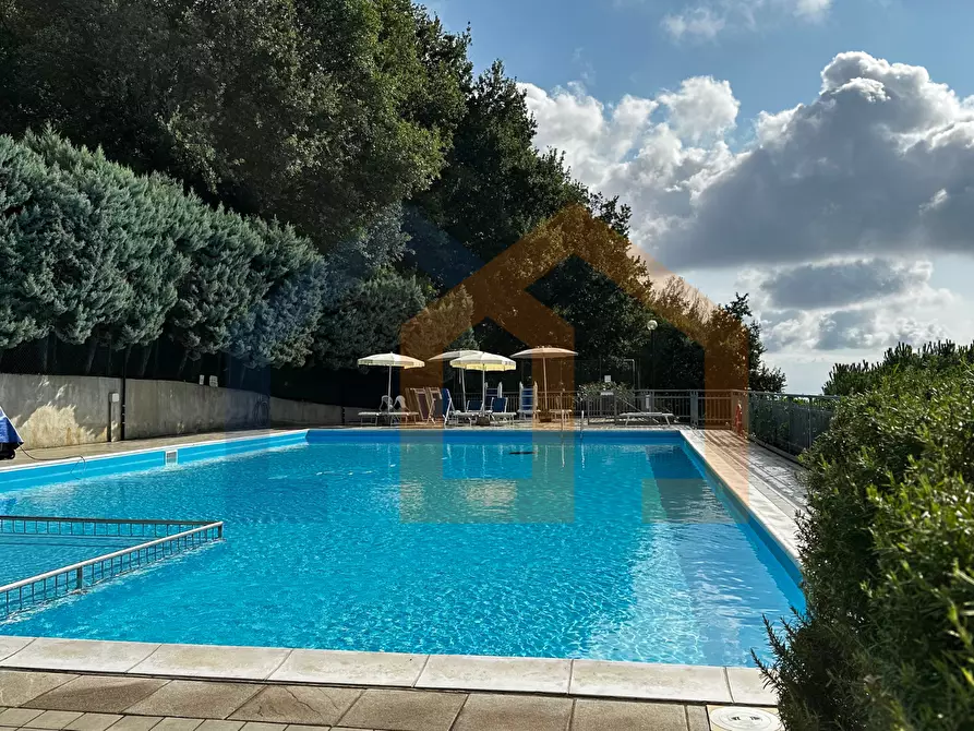 Immagine 1 di Quadrilocale in vendita  in Via de Negri 8 a Bergeggi