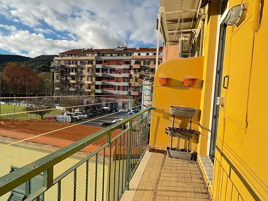 Immagine 18 di Pentalocale in vendita  in Via Piave 25 a Savona