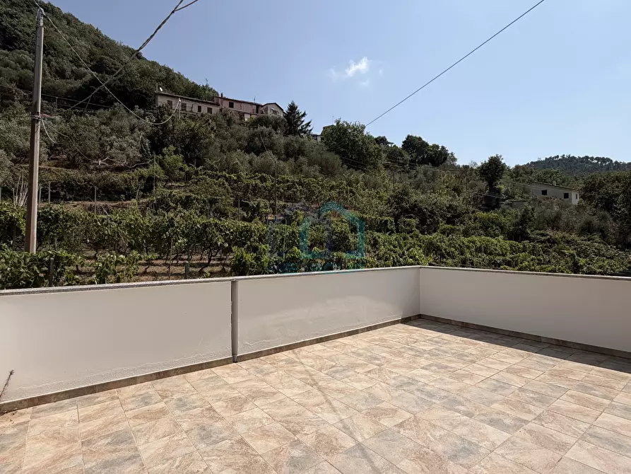 Immagine 10 di Villa in vendita  in Via Tecci 16 a Quiliano