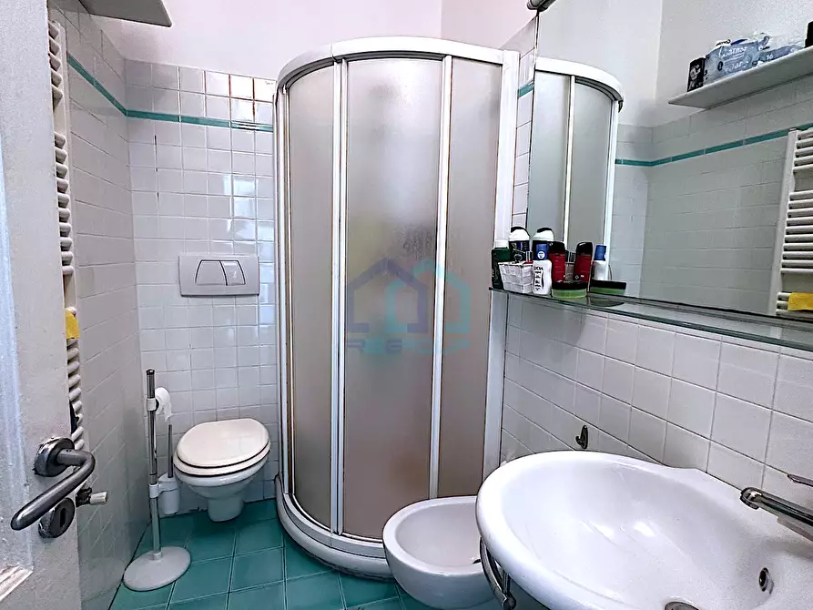 Immagine 14 di Bilocale in vendita  in Via Matteo Repetto 21 a Albissola Marina