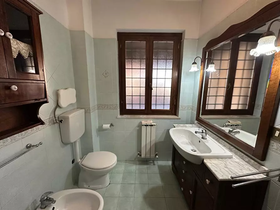 Immagine 17 di Casa trifamiliare in vendita  in Via Svetonio 73 a Guidonia Montecelio