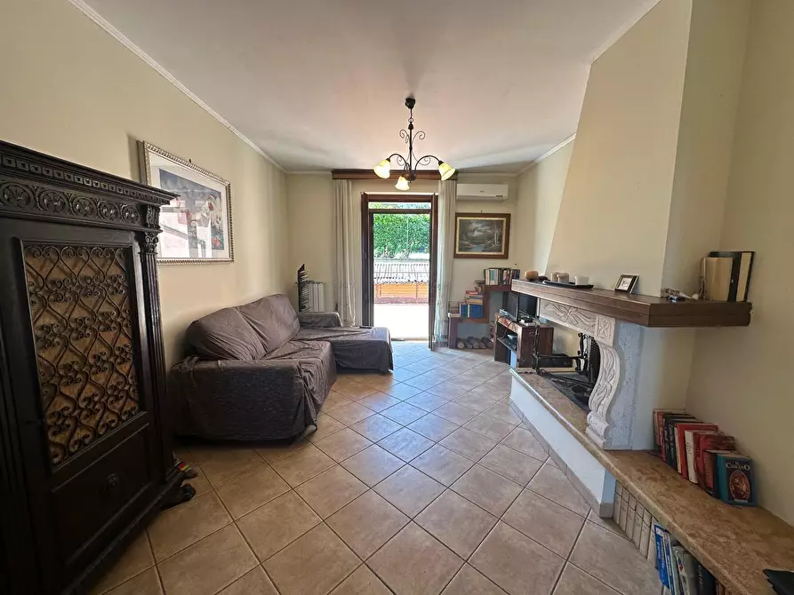 Immagine 32 di Villa in vendita  in Via GuidoReni a Guidonia Montecelio