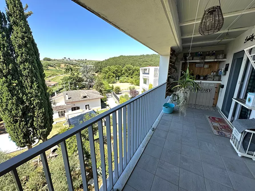 Immagine 29 di Quadrilocale in vendita  in Via Molise a Fonte Nuova