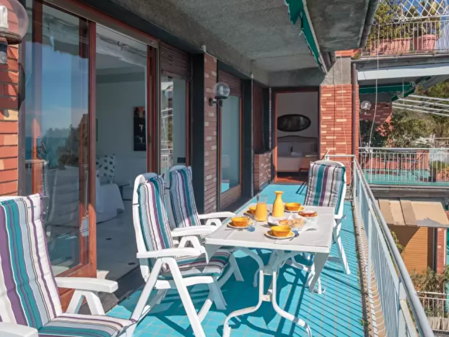 Immagine 3 di Quadrilocale in affitto  a Chiavari