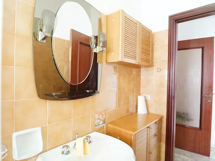 Immagine 10 di Bilocale in vendita  a Cogorno