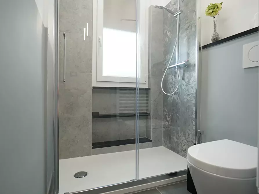 Immagine 14 di Monolocale in affitto  a Chiavari