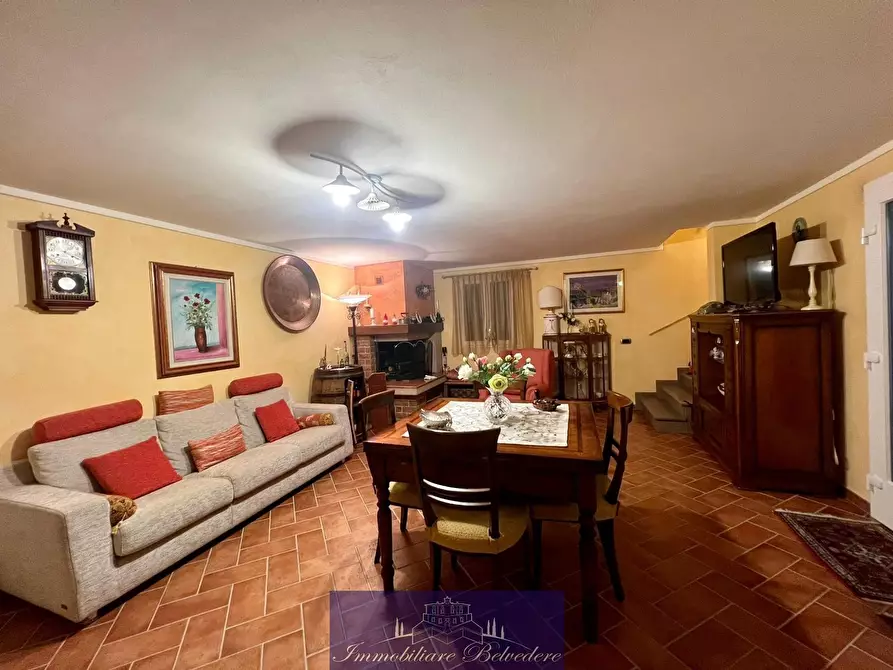 Immagine 33 di Villa in vendita  in Via Eugenio Montale a Montale