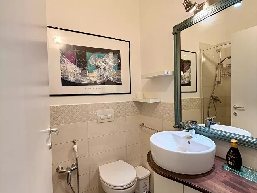 Immagine 11 di Trilocale in affitto  in Via delle Porte Nuove a Firenze