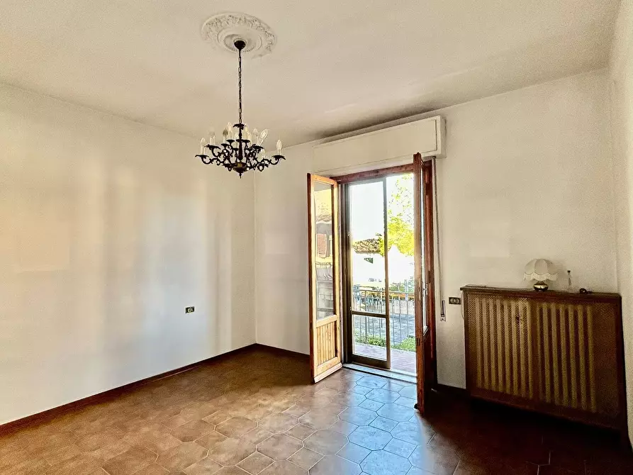 Immagine 9 di Trilocale in vendita  in Via San Francesco d' Assisi a Lastra A Signa